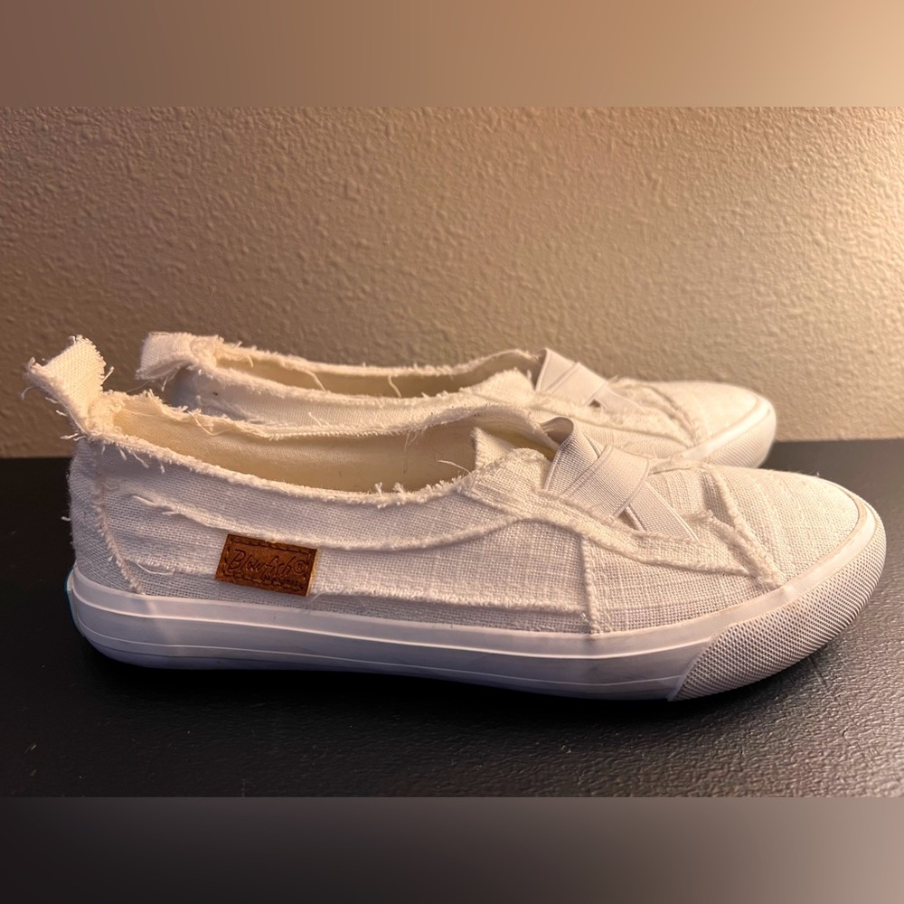 Womens white blowfish shoes
